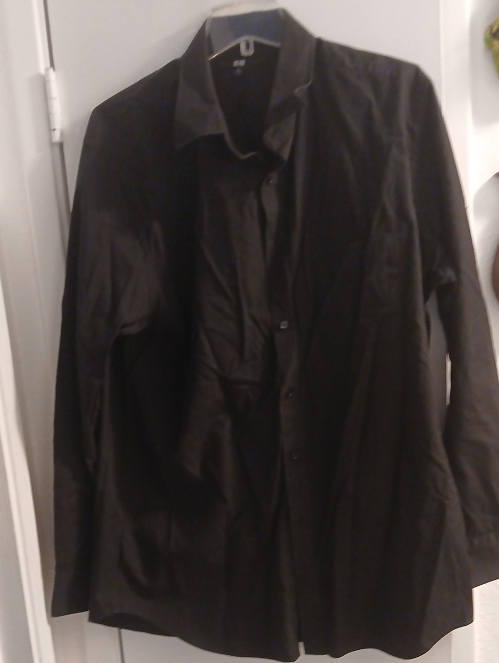 Uniqlo Men's Black Dress Shirt Button Down Shirt Collared Breast Pocket XL